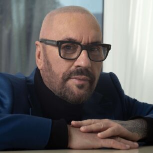 Desmond Child Close up Hands on piano square image Photo by Sye Williams 040925 min