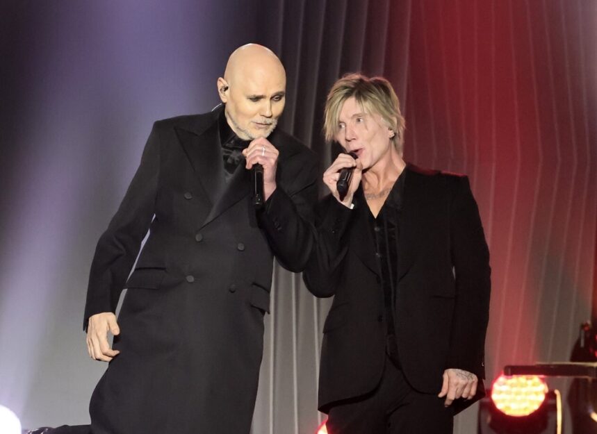 16 SHOF 26 Gala B Corgan J Rzeznik performance