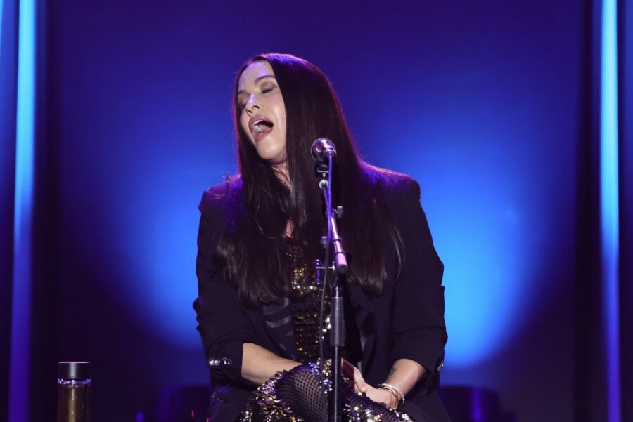 34 SHOF 26 Gala Inductee A Morissette performance