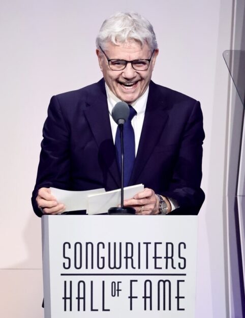50 SHOF 26 Gala S Miller presenter