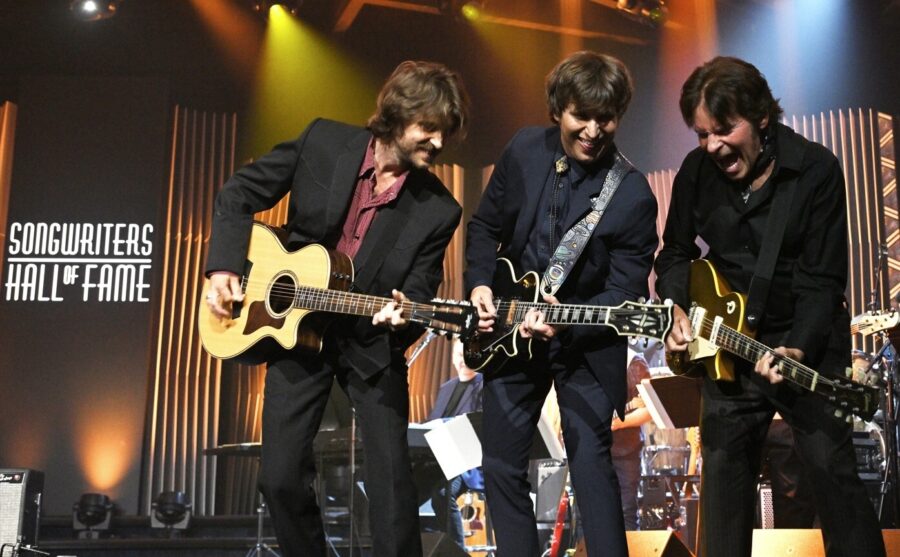 54 SHOF 26 Gala T Fogerty S Fogerty J Fogerty performance