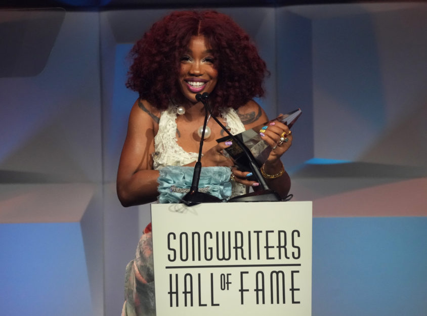 SHOF 24 Gala SZA awardee award