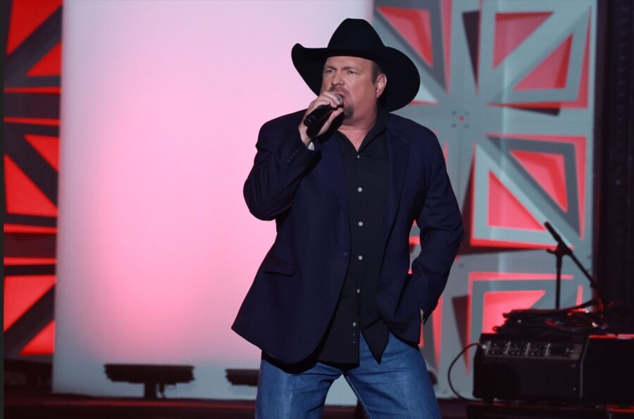 SHOF 25 Gala Garth Brooks Performance