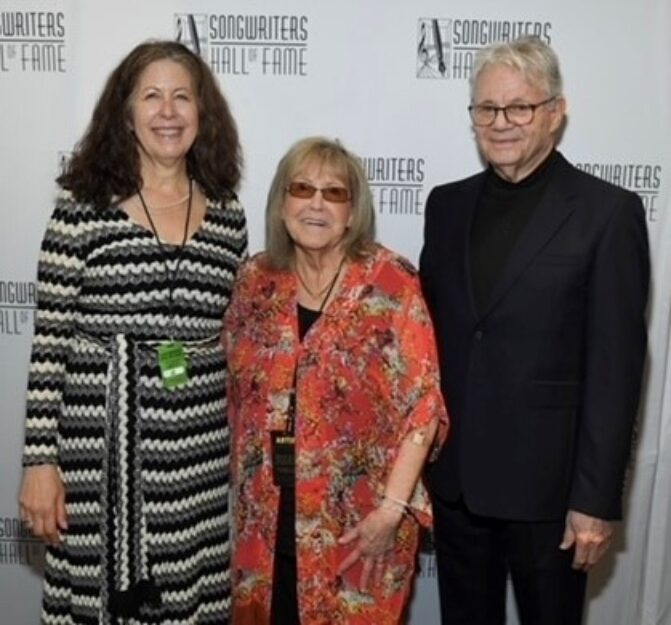 SHOF 25 Gala Janice Miller Linda Moran and Steve Miller