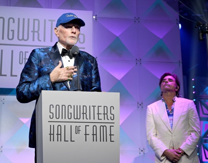 SHOF 25 Gala Mike Love Inductee Acceptance