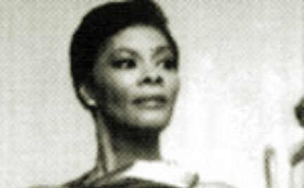 Dionne Warwick SHOF 2001 Howie Richmond Hitmaker