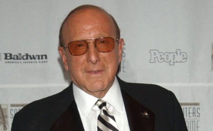 SHOF Clive Davis