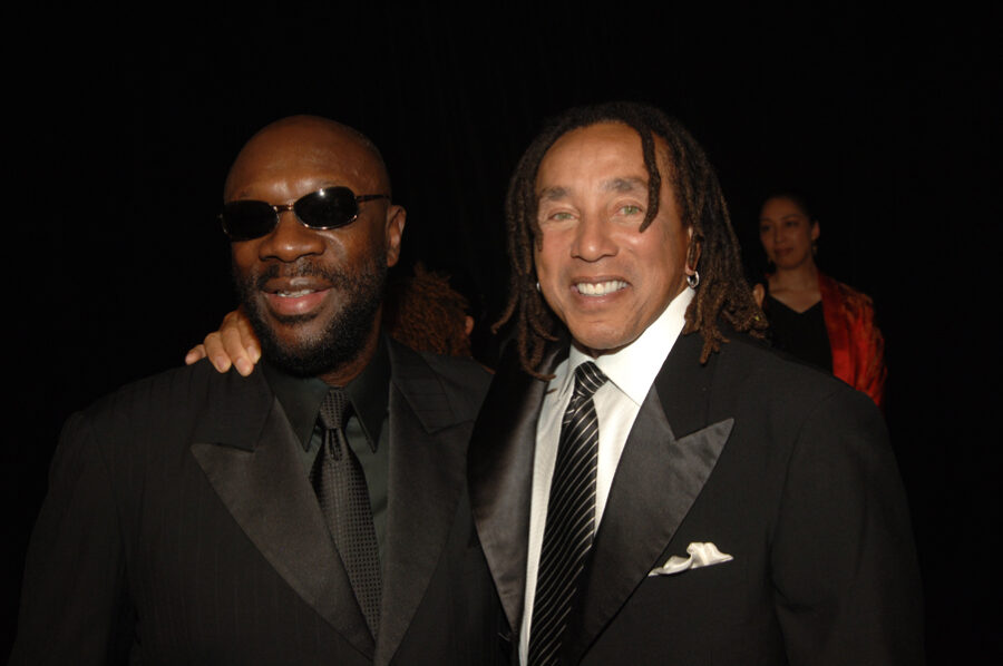 Isaac Hayes Smokey Robinson05