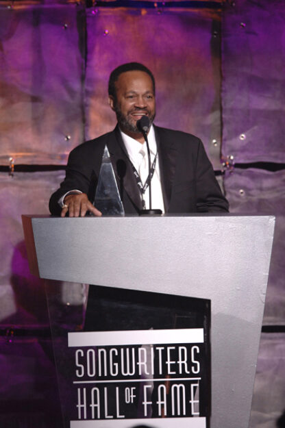Thom Bell06