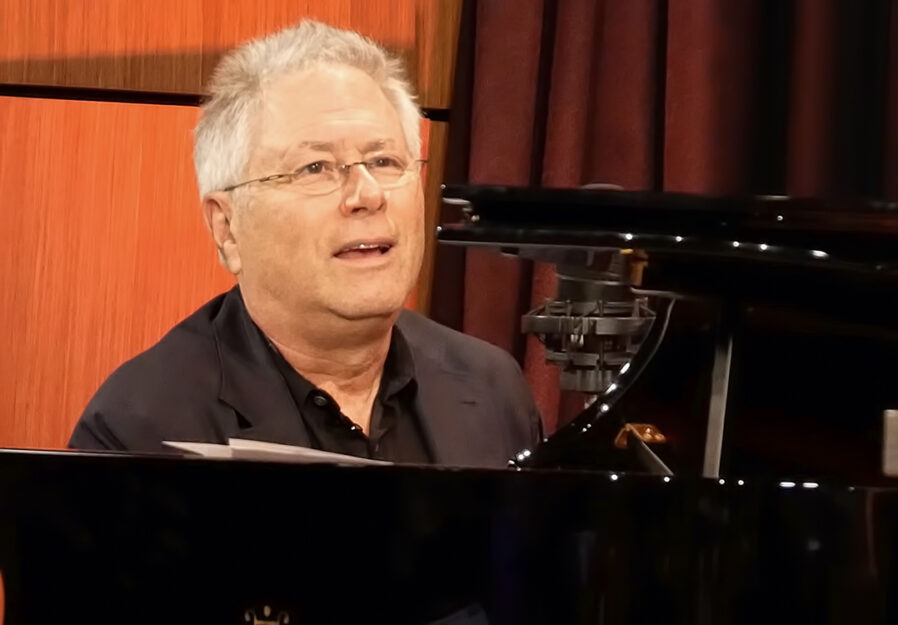 Menken Piano